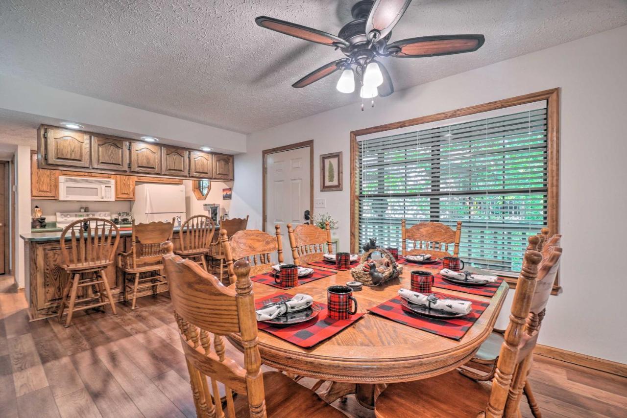 Picturesque Pigeon Forge Cabin With Mountain Views Exterior foto