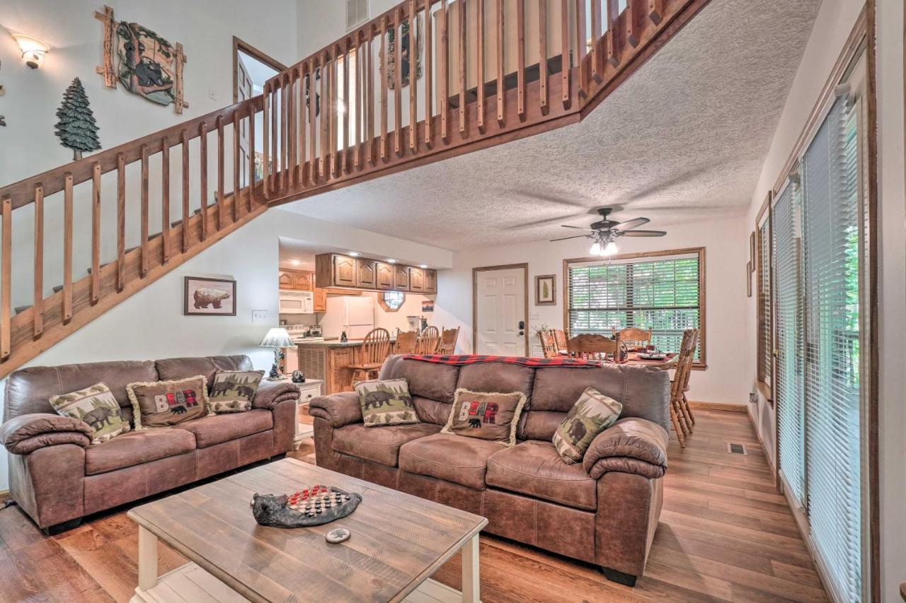 Picturesque Pigeon Forge Cabin With Mountain Views Exterior foto
