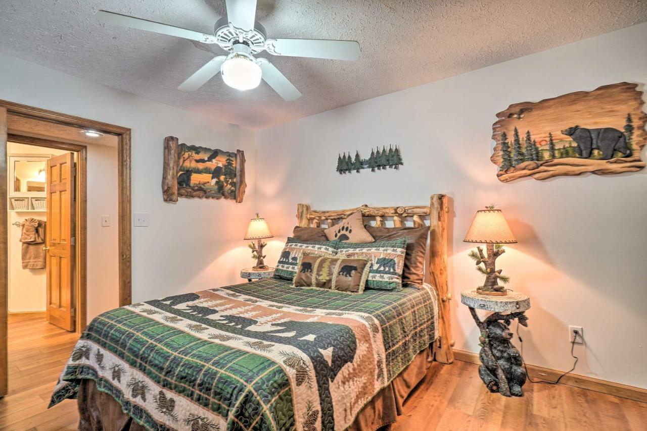 Picturesque Pigeon Forge Cabin With Mountain Views Exterior foto